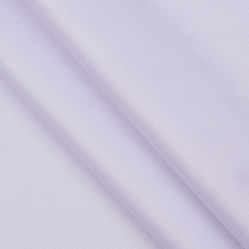 Andningsbart garnvävt trevägstyg