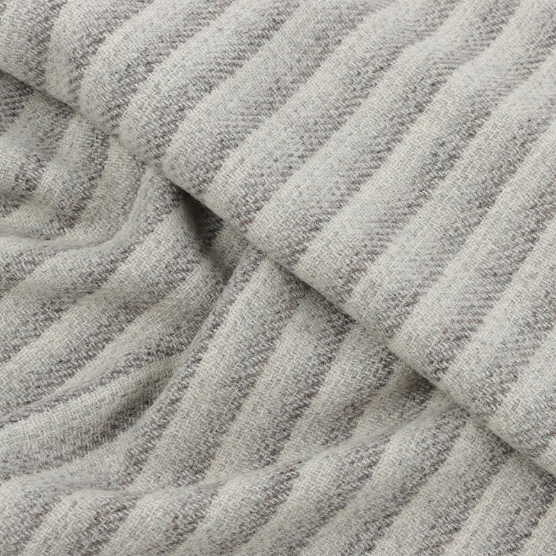 Visuell förlängning vertikal randig duk